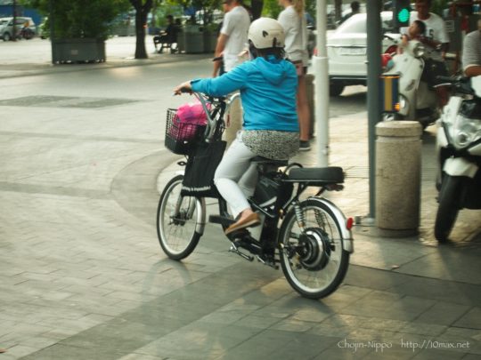 ベトナム, ホーチミン, Vietnam, Ho chi minh, 電動自転車, グエンフエ通り