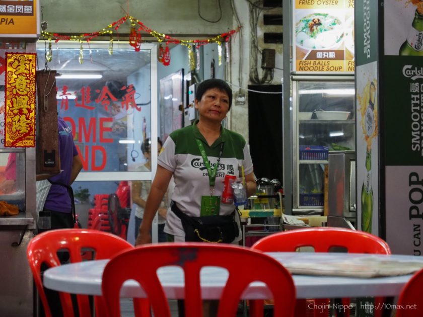 Jalan Alor　アロー通り　クアラルンプール　カールスバーグガール