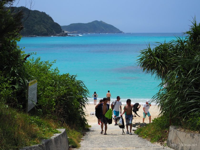 沖縄　渡嘉敷島　阿波連ビーチ　渡嘉敷ブルー