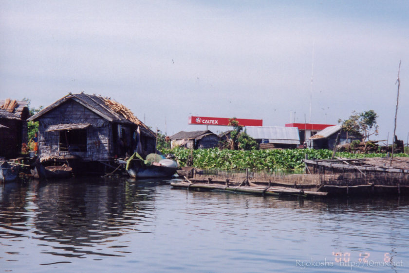 カンボジア　トンレサップ湖