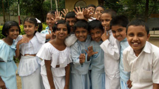 キャンディ・モデル学校でWorld Children’s Day祭を過ごす | スリランカ旅行記【”We are Asian!!”と言ってくれた島国】