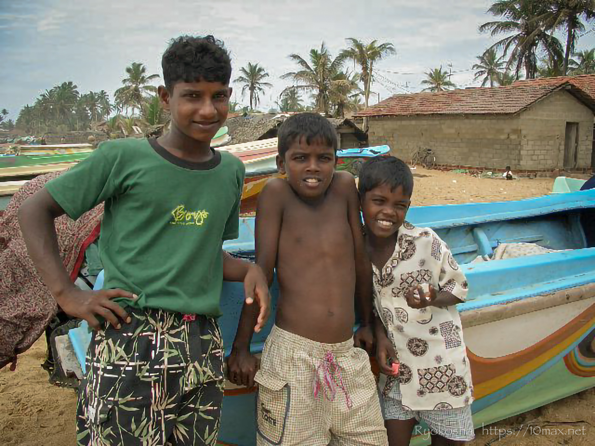 スリランカ　ニゴンボ　ビーチ　リゾート　漁村　漁師