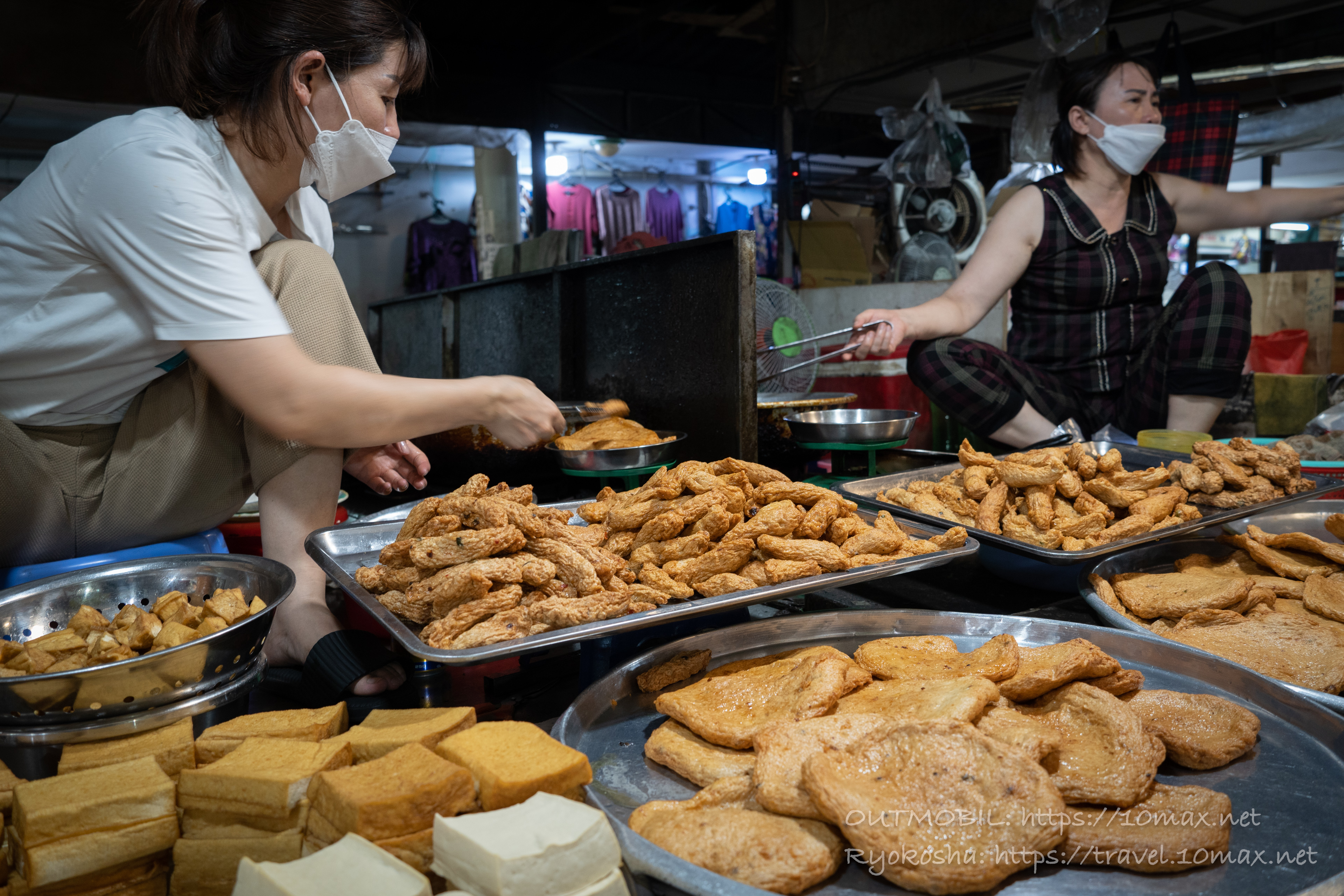 揚げ物と練り物, Chợ Tân Mỹ（タンミー市場）内部の食材売り場, ホーチミン