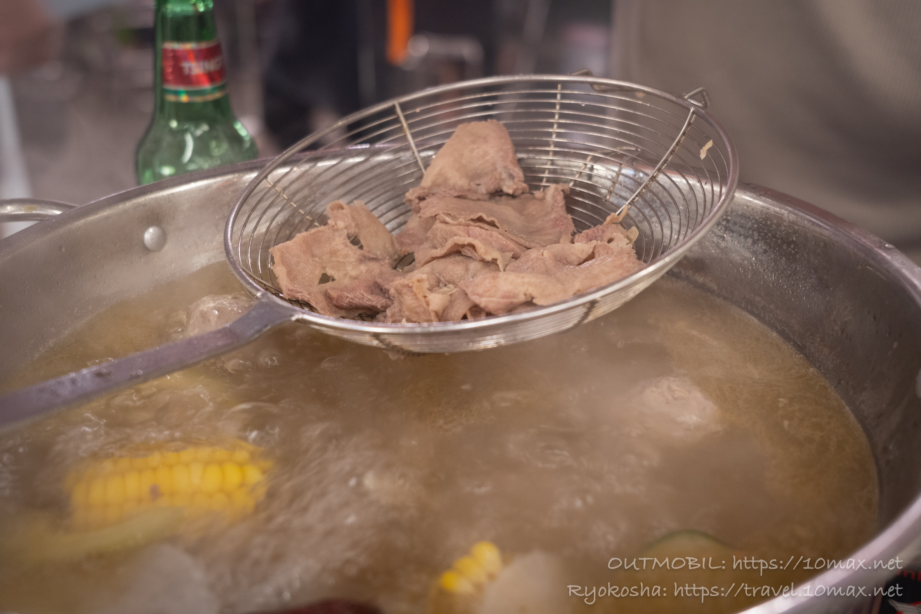 牛骨スープ火鍋店「旺和牛（WangHeNiu）」, ホーチミン1区・7区