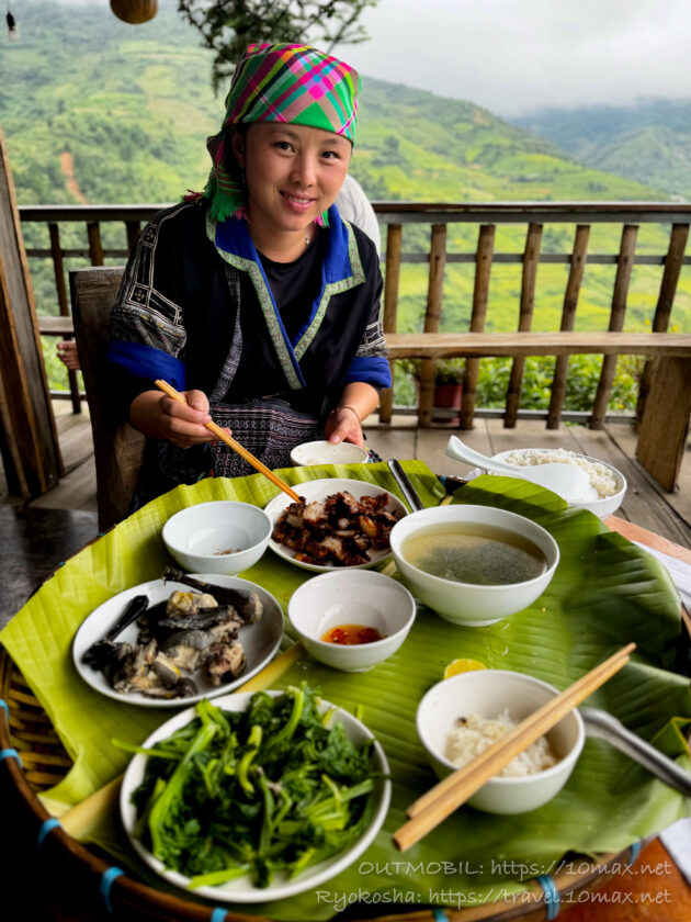 モン族衣装の女性, モン族の料理, Khau Phạ Coffee, ムーカンチャイ, ベトナム