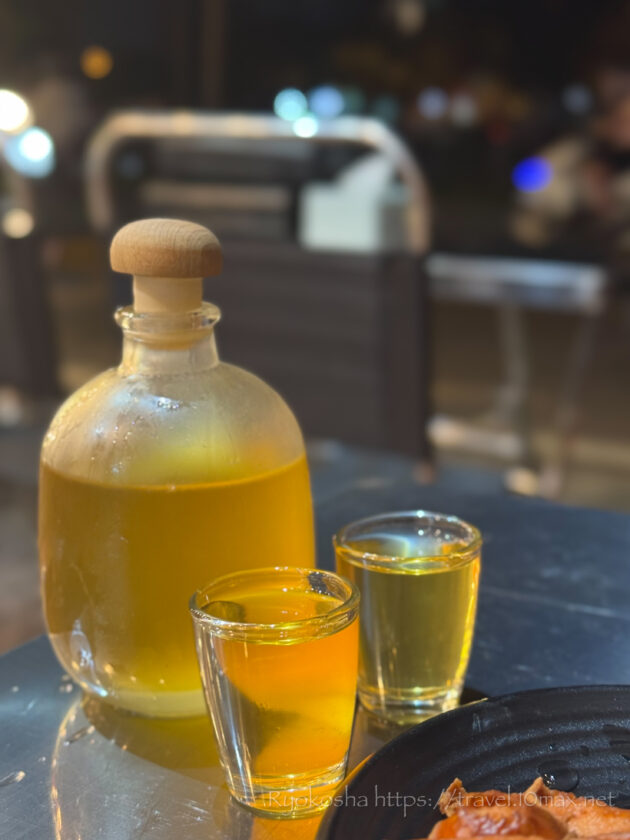 梅酒, ハノイ式マーガリン焼肉, ホーチミン, Tiệm nướng vỉa ỦN ỈN