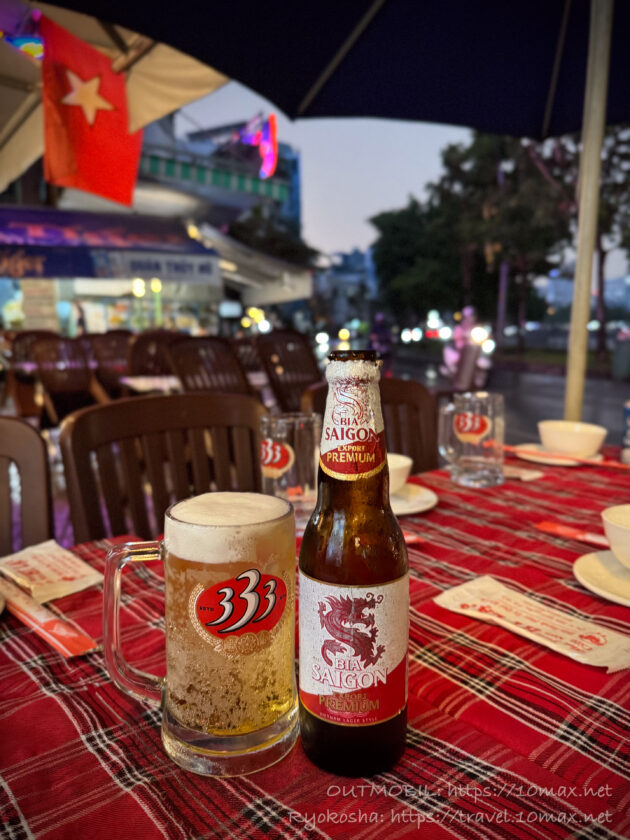 ビールと客席, ギリシャ料理店, ホーチミン, ベトナム, Nhà hàng Cừu non Hy Lạp
